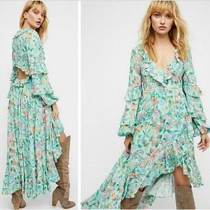 - Want to buy ♥️ sayulita frill gown birthstone XL